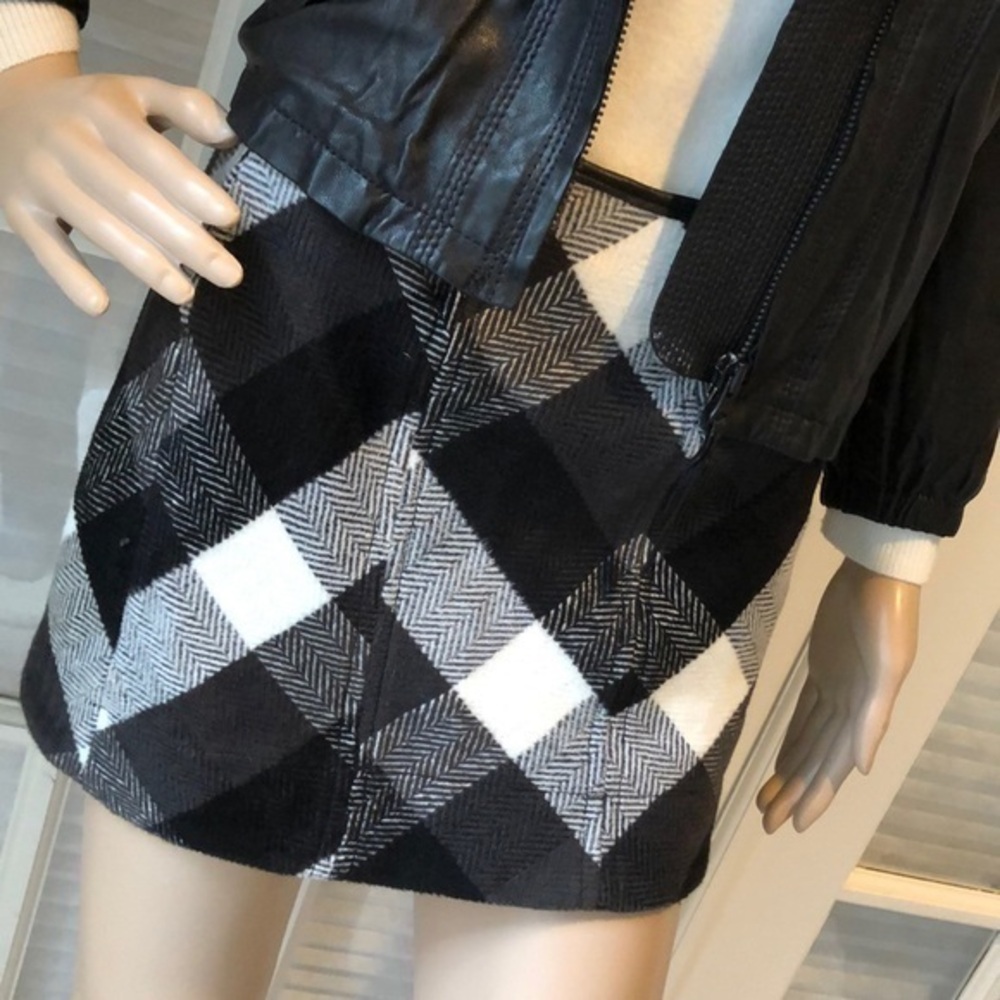 Free people super soft blk/white check mini skirt